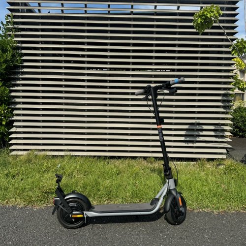 中古車 超美品】Segway-ninebot D-AIR電動キックボード （特定小型モデル）│折りたためる公道走行可能な電動キックボード（特定小型）  - 『電動モビリティ専門店』 SQUARE Mobility - 公式オンラインショップ