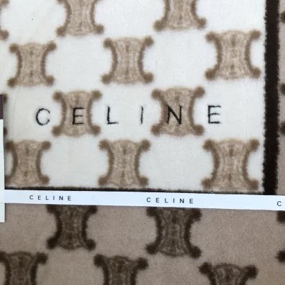 A6 未使用品 日本製 CELINE セリーヌ アクリルニューマイヤー毛布 140cm×200cm CL3040 FPS8003750 西川産業 -  ハッピーマーケット_お宝さがしネットショップ