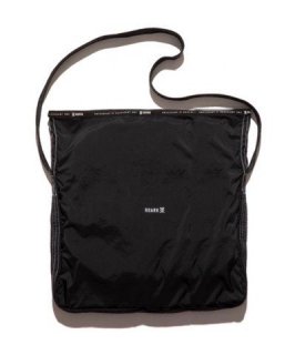 <img class='new_mark_img1' src='https://img.shop-pro.jp/img/new/icons13.gif' style='border:none;display:inline;margin:0px;padding:0px;width:auto;' />[Men's]ROARKDAY TRIP SACOCHE BAG 2.0