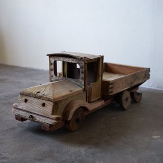 Wooden Truck<img class='new_mark_img2' src='https://img.shop-pro.jp/img/new/icons16.gif' style='border:none;display:inline;margin:0px;padding:0px;width:auto;' />
