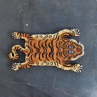 ٥󥿥饰ѥ ڣ()Ltibetan tiger rug