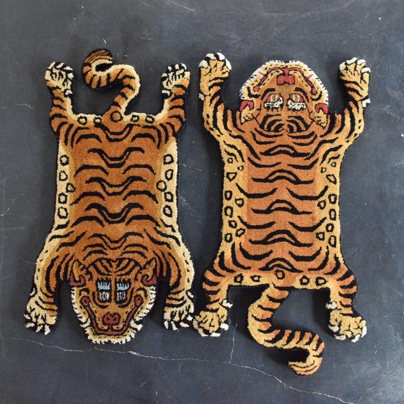 チベタンタイガーラグ 顔パターン【２(赤)】S tibetan tiger rug - Apartment online store,