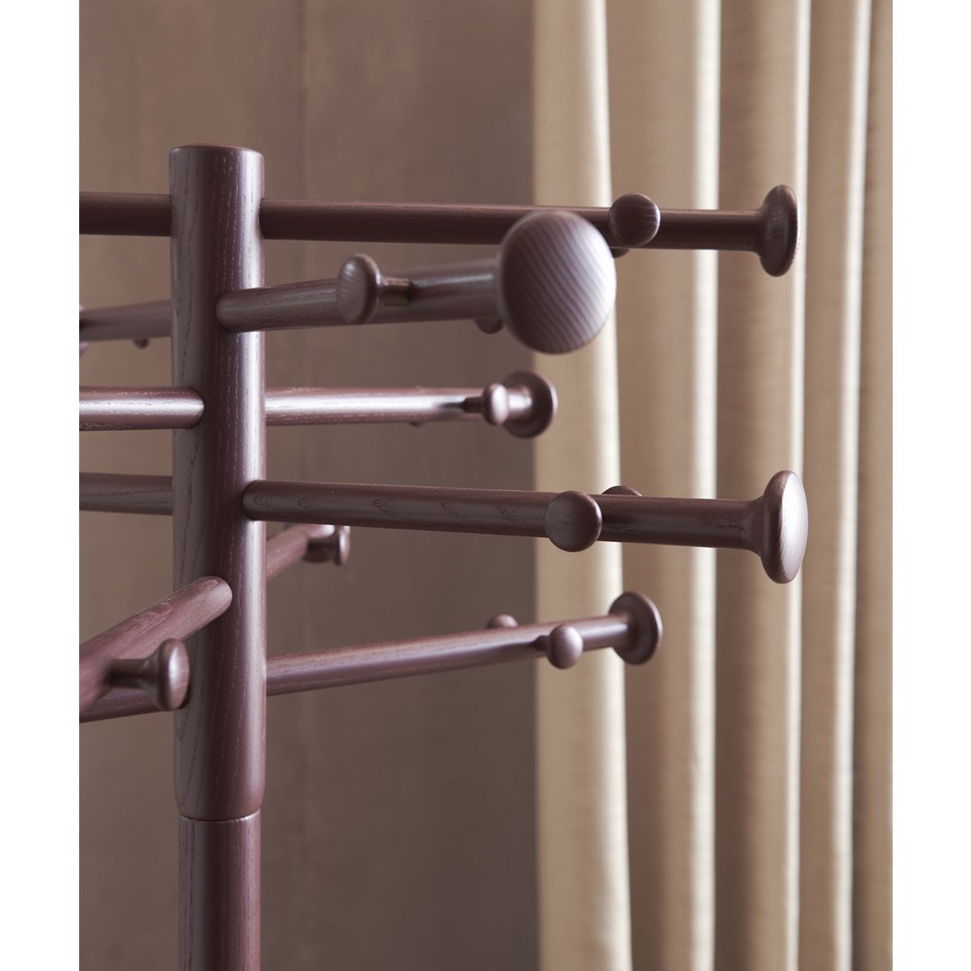 ND 09 Coat Stand