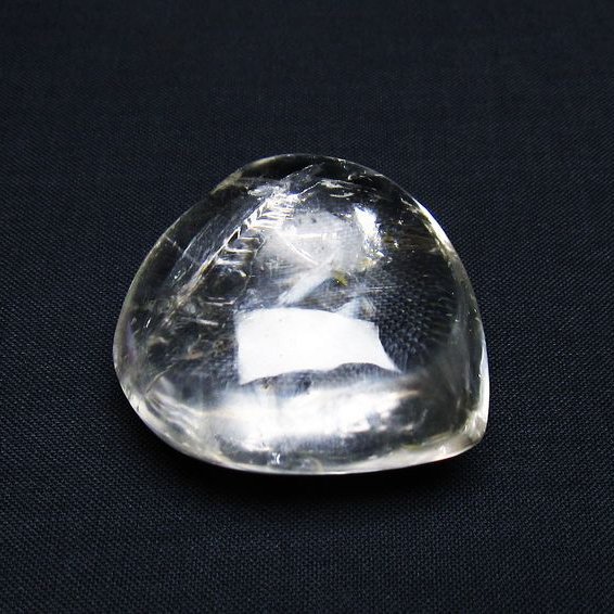 水晶 ハート置物 一点物 145-1610 - 天然石・パワーストーンの東昇