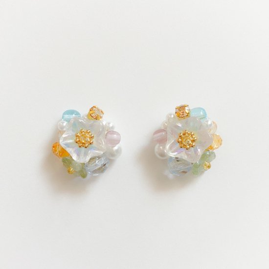 EARRING:  flower half ball