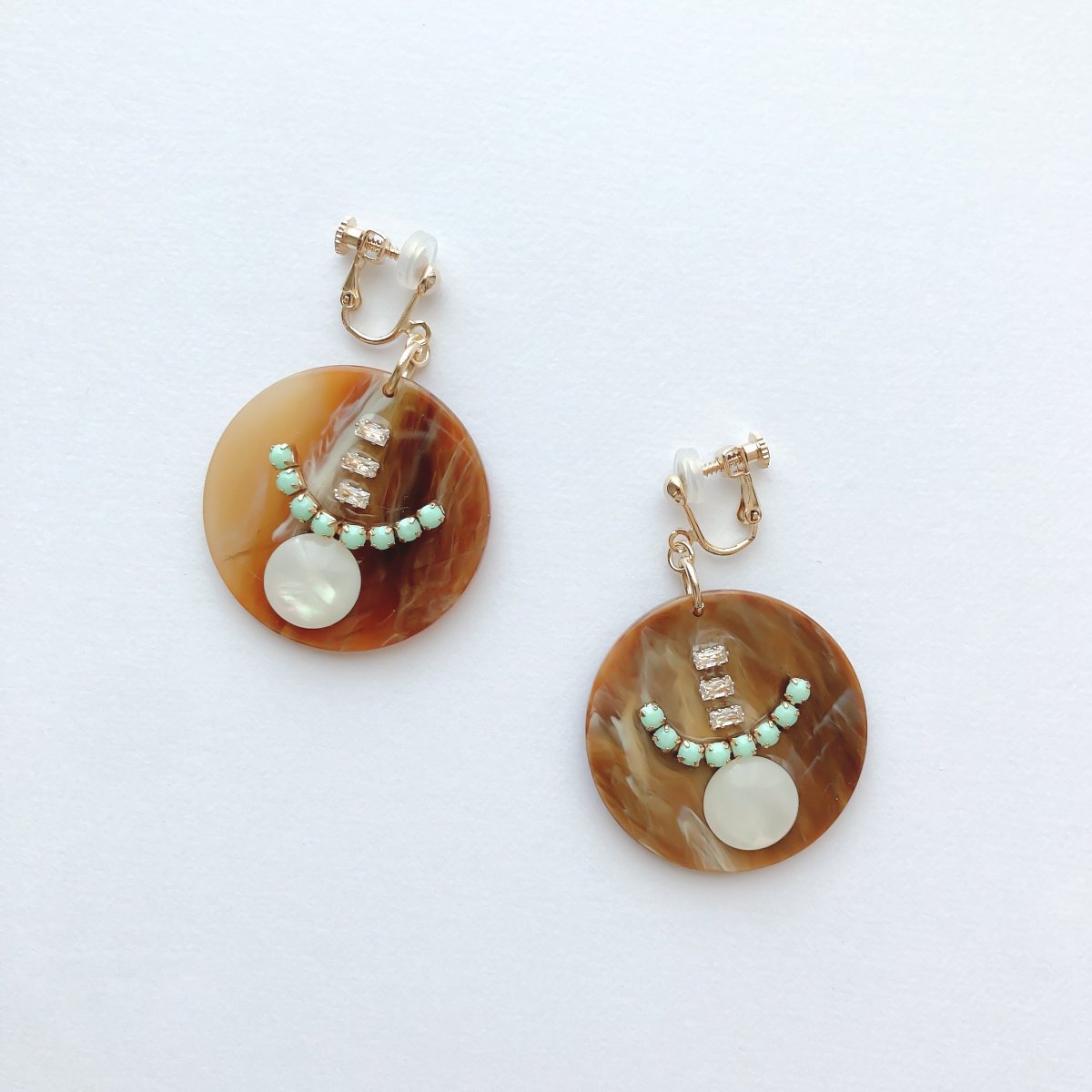 EARRING:Marble brownAME0005