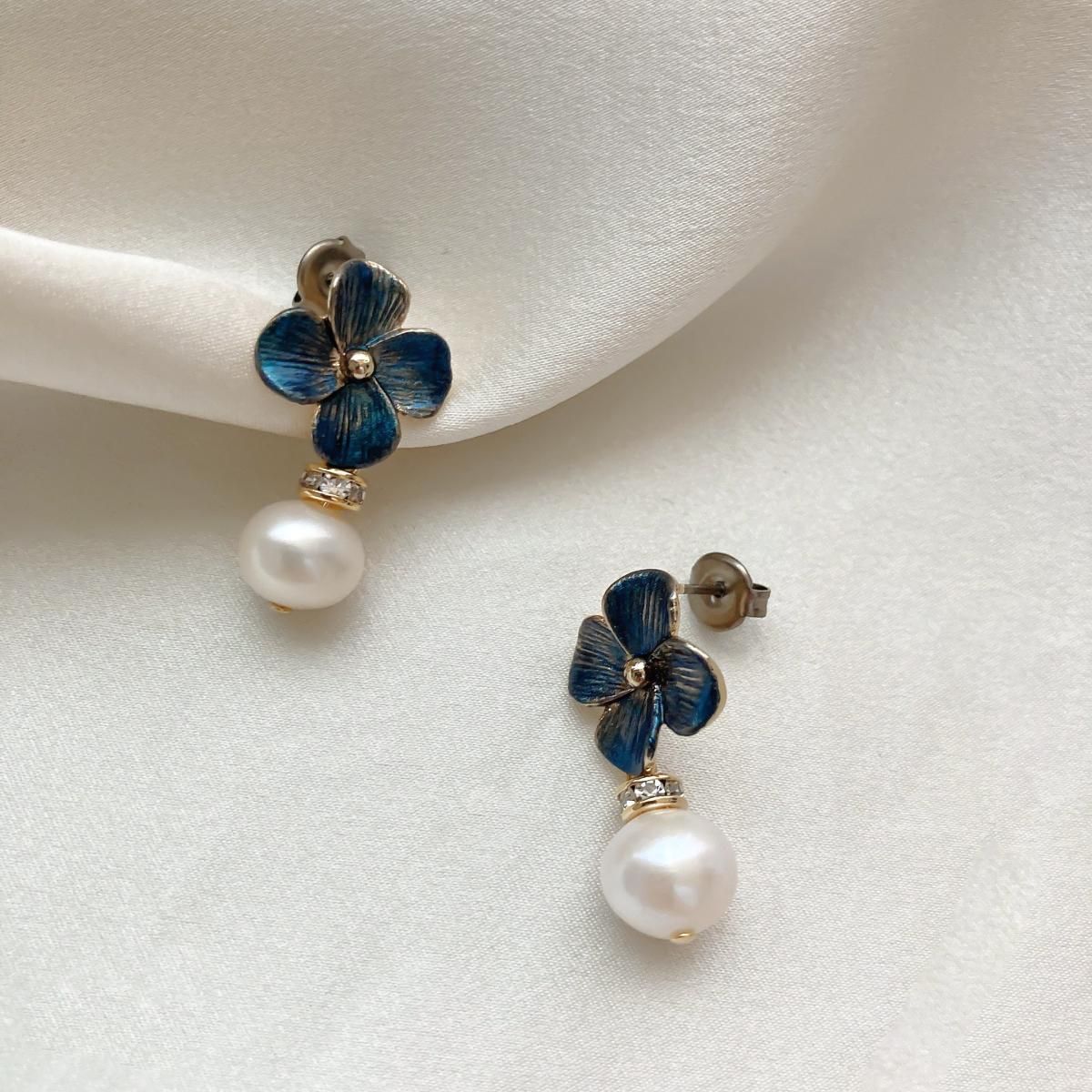 PIERCE:HydrangeaFCP0026