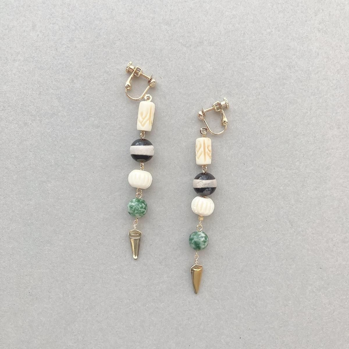 EARRING:Buffalo hornSpikeAME0034