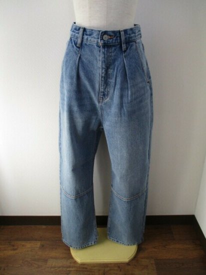  YENN TUCK WIDE DENIM PT40