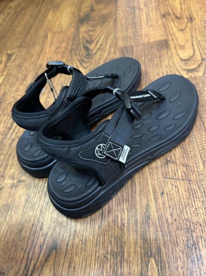 SALE MAISON MAVERICKPRESENTS᥾ ޥå ץ쥼ġ
MS2454Recovery sandals
BLACKSIZE-M