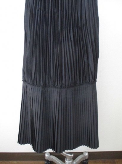 ֥ƥåǥʥ꡼boutique ordinarypleated panel maxi skirtBLACK