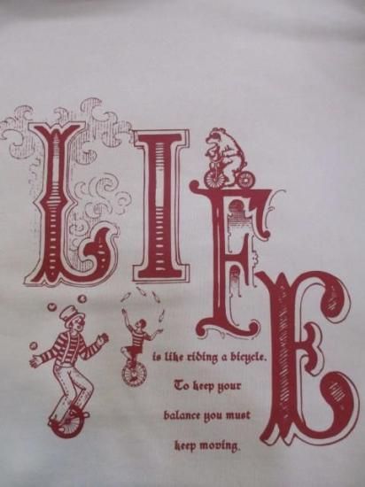 トーマスマグパイ THOMAS MAGPIE LIFEロゴBIGスウェット 2254877-ダークグレー