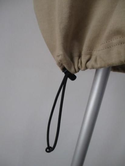 送料無料 ブティックオーディナリー Boutique Ordinary Random Typo Pouch LST-shirt BO25-308T ロンT カジュアル リメイク風 ロゴ KHAKI