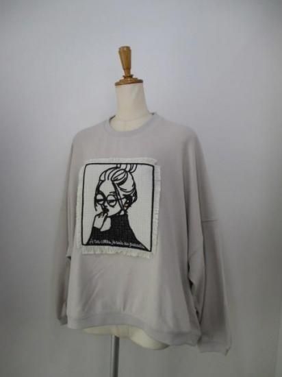 マリードール MARIED'OR 刺繍貼り付け 起毛ストレッチ 身巾ワイドクルー 19538-グレージュ