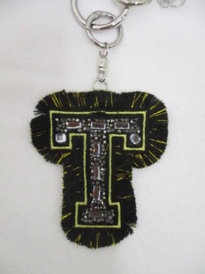 送料無料 トラノイ TRANOI T jewel charm チャーム レディース チャーム ブラック 214R610 バッグチャーム キーホルダー フリンジ ジュエル アクセサリー