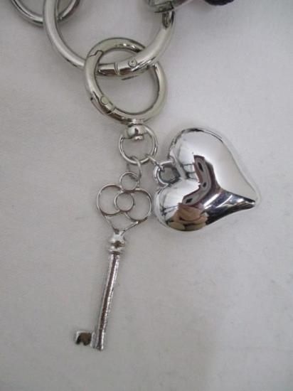 送料無料 トラノイ TRANOI T jewel charm チャーム レディース チャーム ブラック 214R610 バッグチャーム キーホルダー フリンジ ジュエル アクセサリー