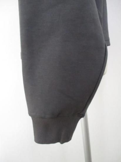 プライア Praia 刺繍バックリブカットソー LEQ-25120-チャコール×オレンジ