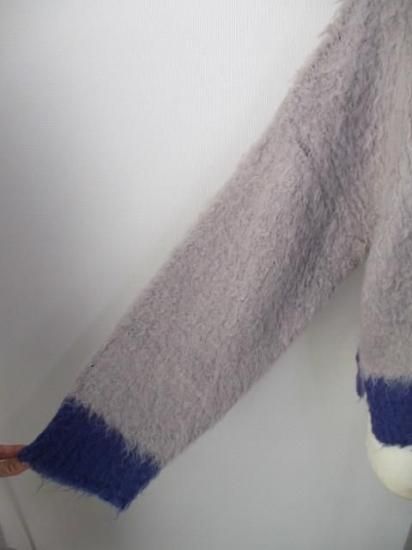 シアントーキョー CYAN TOKYO 配色カーリーショートニット 507416-ライトグレー