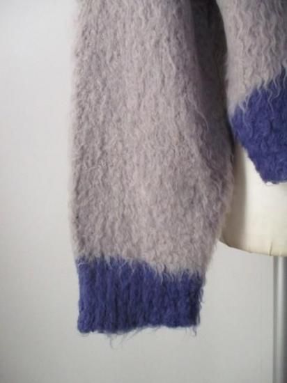 シアントーキョー CYAN TOKYO 配色カーリーショートニット 507416-ライトグレー