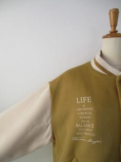 送料無料 トーマスマグパイ THOMAS MAGPIE ライトメルトン スタジャン レディース 2254504 25秋冬 アウター ブルゾン ワッペン バックロゴ 防寒 MUSTARD