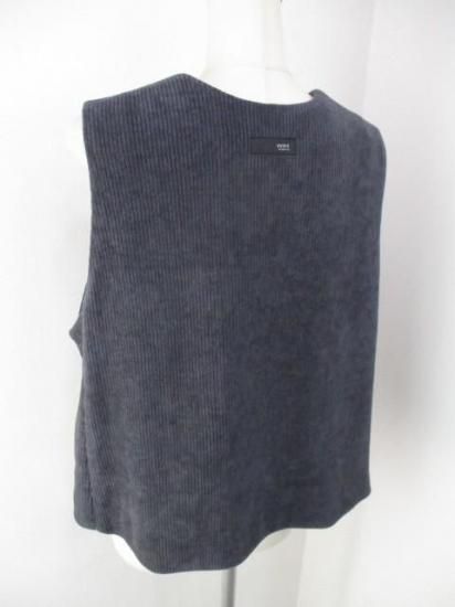 送料無料 AYANE アヤン ニットコーデュロイベスト 875812 レディース 25秋冬 ショート丈 ベスト チャコール カジュアル おしゃれ セットアップ対応 ニットベスト