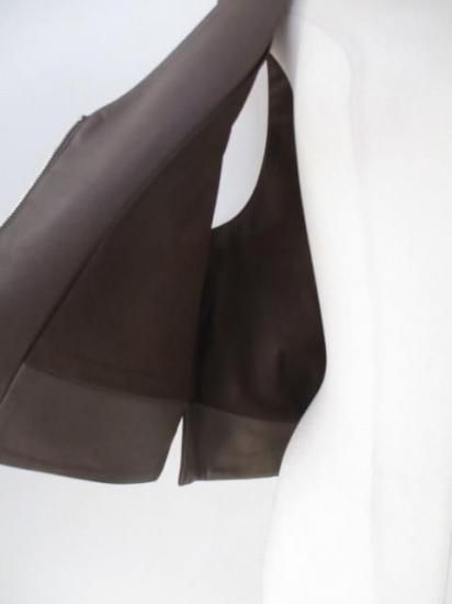 送料無料 プライア Praia フェイクレザー×スエード切替ジップベスト LEO-25106 レディース 25秋冬 新作 ベスト ジレ FREE MOCHA