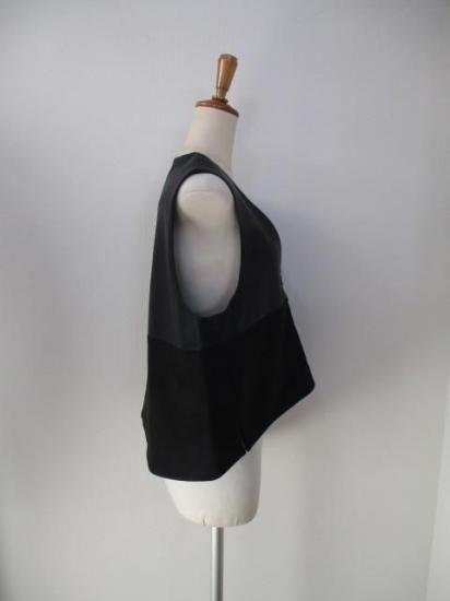 送料無料 プライア Praia フェイクレザー×スエード切替ジップベスト LEO-25106 レディース 25秋冬 新作 ベスト ジレ FREE BLACK