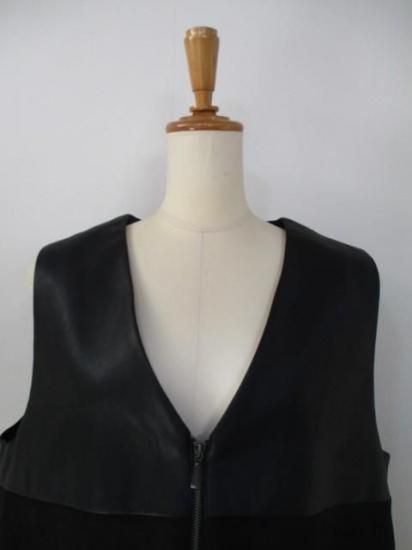 送料無料 プライア Praia フェイクレザー×スエード切替ジップベスト LEO-25106 レディース 25秋冬 新作 ベスト ジレ FREE BLACK