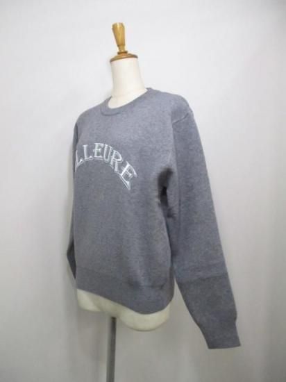 送料無料 プライア Praia ロゴ刺繍ジャガードニット LEVK-25464 ニット ロゴ刺繍 ジャガード 着心地 大人カジュアル 程よい厚み コンパクト スタイリング GRAY