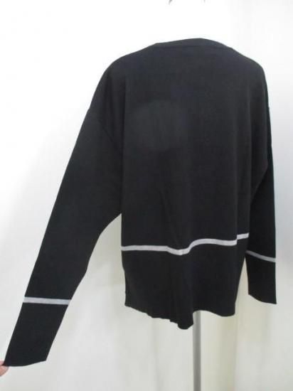 送料無料 トルネラ TOLNERA ラインニット T57112PL レディース 25秋冬 配色ライン ゆったり 薄手ニット チクチクしない Mサイズ-ブラック