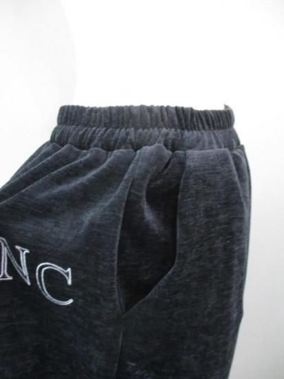 エイミーロウ Eimee Law テキスト刺繍リラックスベロアパンツ 84567L-2-ネイビーグレー