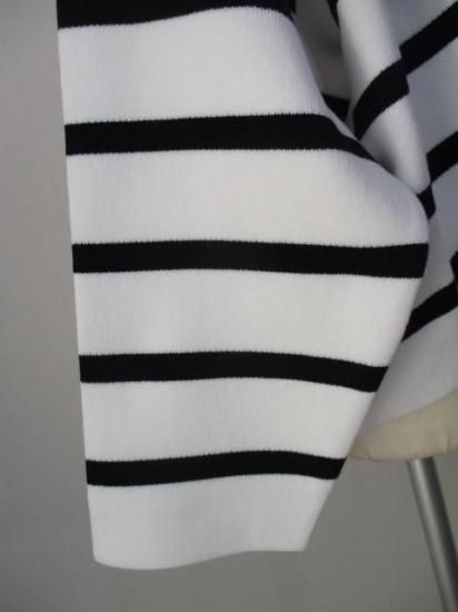 送料無料 マリードール MARIED'OR 綿ポリエステル身巾ワイドワッペンロゴPO 95196 トップス ワッペン ロゴ カジュアル ボーダー スタイルアップ ゆったり WHITE×BLACK