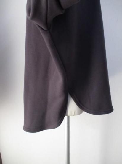 送料無料 アヤン ayane ボンバーロゴプリントプルオーバー 896106 ボンバープルオーバー トップス 裏起毛 保温性 軽量 ファッション 秋冬 快適 デザイン CHARCOAL