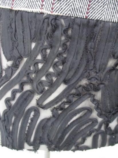 送料無料 エイミーロウ Eimee Law チェックツイードロゴテープジャケット 84489L-2 ジャケット チェック ツイード ロゴテープ 刺繍 アシメデザイン IVORYBLACK