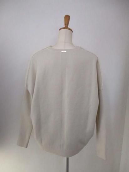 送料無料 マイカアンドディール MICA&DEAL 0125408394 flont poodle v/n p/o ニットプルオーバー 異素材切替 コクーンシルエット ボア 日本製 OFFWHITE