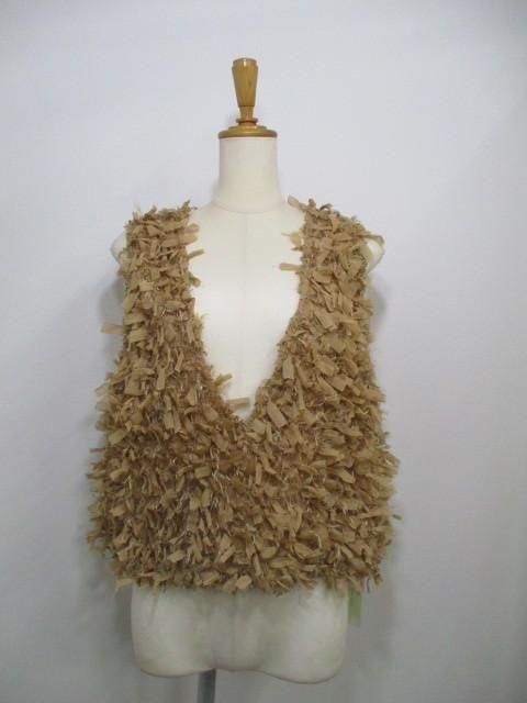 送料無料 ユイティーム ニ huitieme nid フリンジ ベスト レディース Vネック シャーリング リボンフリンジ 華やか 大人可愛い トップス 手洗い可 603827 CAMEL