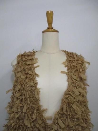 送料無料 ユイティーム ニ huitieme nid フリンジ ベスト レディース Vネック シャーリング リボンフリンジ 華やか 大人可愛い トップス 手洗い可 603827 CAMEL