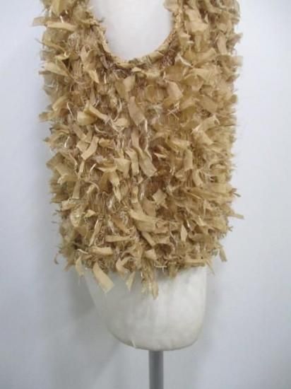 送料無料 ユイティーム ニ huitieme nid フリンジ ベスト レディース Vネック シャーリング リボンフリンジ 華やか 大人可愛い トップス 手洗い可 603827 CAMEL