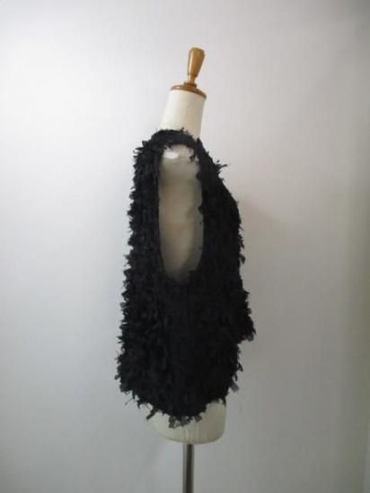 送料無料 ユイティーム ニ huitieme nid フリンジ ベスト レディース Vネック シャーリング リボンフリンジ 華やか 大人可愛い トップス 手洗い可 603827 BLACK