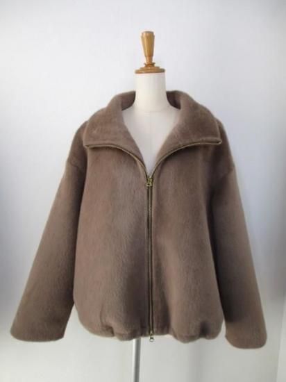 送料無料 マイカアンドディール MICA&DEAL Stand collar far bz レディース 25秋冬 ファーブルゾン アウター スタンドネック 裾ドロスト 0125406386 ブラウン