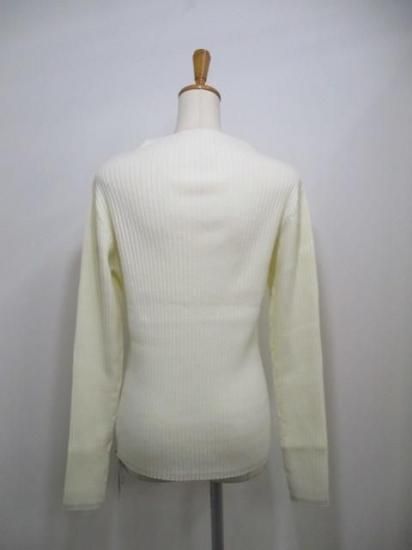 送料無料 ユイティームニ huitieme nid 金ボタン リブPO レディース 25秋冬 リブニット ボトルネック チクチクしない 長袖 523833 IVORY