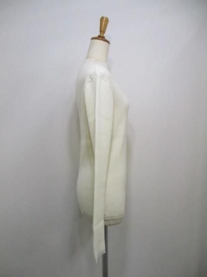 送料無料 ユイティームニ huitieme nid 金ボタン リブPO レディース 25秋冬 リブニット ボトルネック チクチクしない 長袖 523833 IVORY