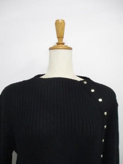 送料無料 ユイティームニ huitieme nid Vネック ベスト 523803 シャギーニット ショート丈 レイヤード 秋 冬 トップス 大人可愛い きれいめカジュアル BLACK