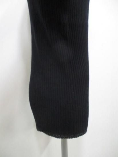 送料無料 ユイティームニ huitieme nid Vネック ベスト 523803 シャギーニット ショート丈 レイヤード 秋 冬 トップス 大人可愛い きれいめカジュアル BLACK