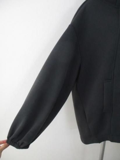 送料無料 アヤン ayane 896110 軽量裏起毛フーディーブルゾン レディース 裏起毛パーカー 軽量アウター 冬 ギャザースリーブ 体型カバー CHARCOAL