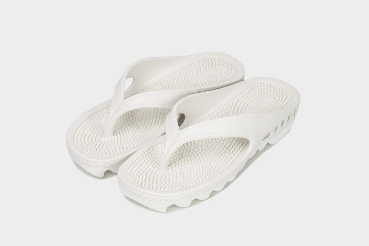 bench【BENSAN-D KUNG-FU SQUARE SHARKSOLE】 bench【BENSAN-D KUNG-FU SQUARE SHARKSOLE】 Sandals