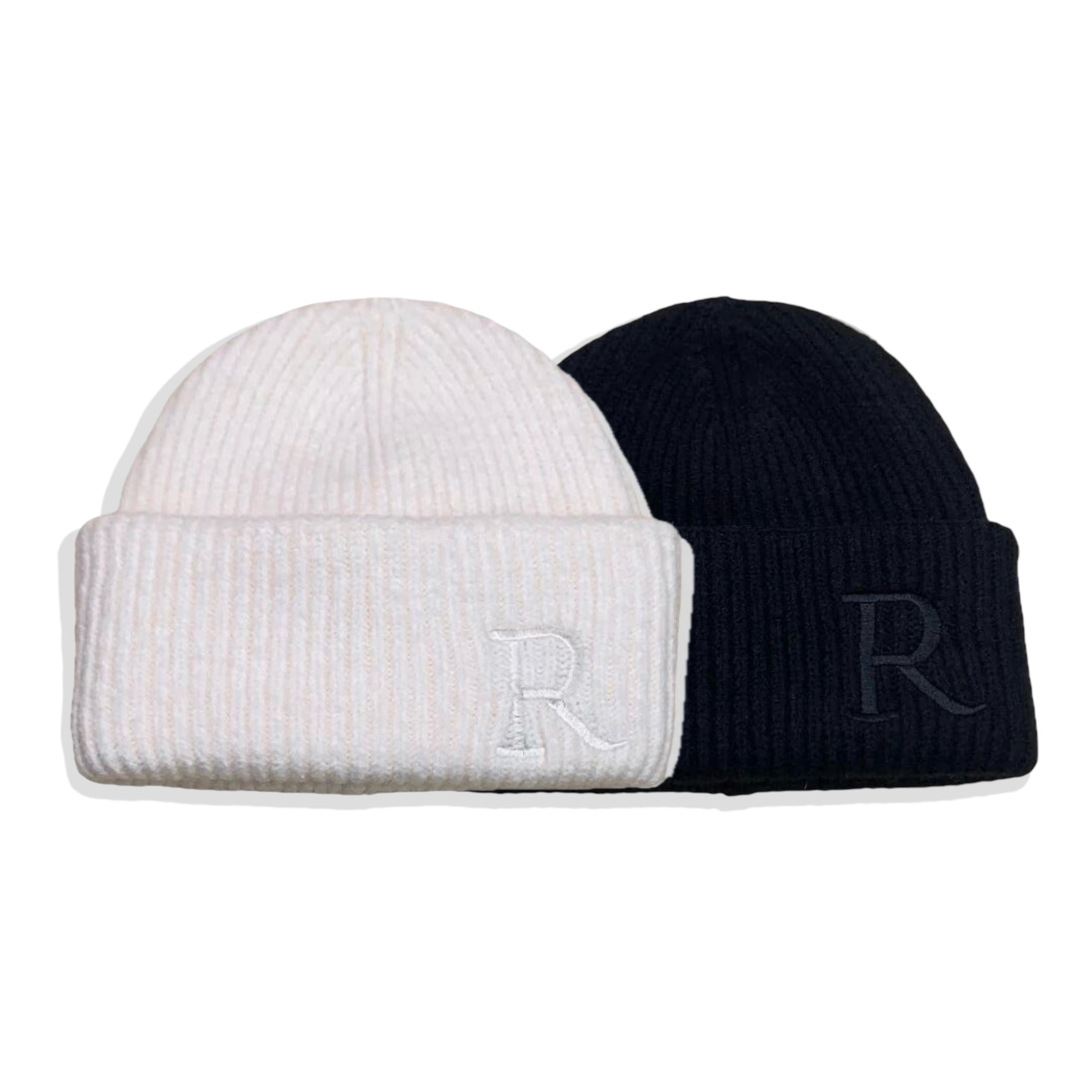 R LOGO BEANIE