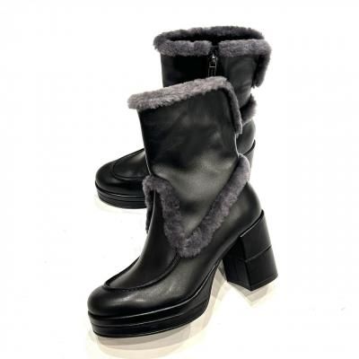 <img class='new_mark_img1' src='https://img.shop-pro.jp/img/new/icons5.gif' style='border:none;display:inline;margin:0px;padding:0px;width:auto;' />PONSQUINTANA / 52PQ0285