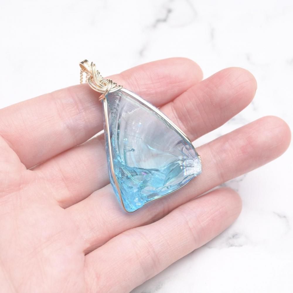 シエラネバダ産 アンダラクリスタル エレスチャルサファイア