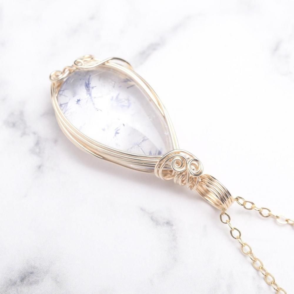 デュモルチェライトインクォーツのペントップ　14kgfワイヤーラップ デュモルチェライトインクォーツ ペンダントトップ ワイヤー